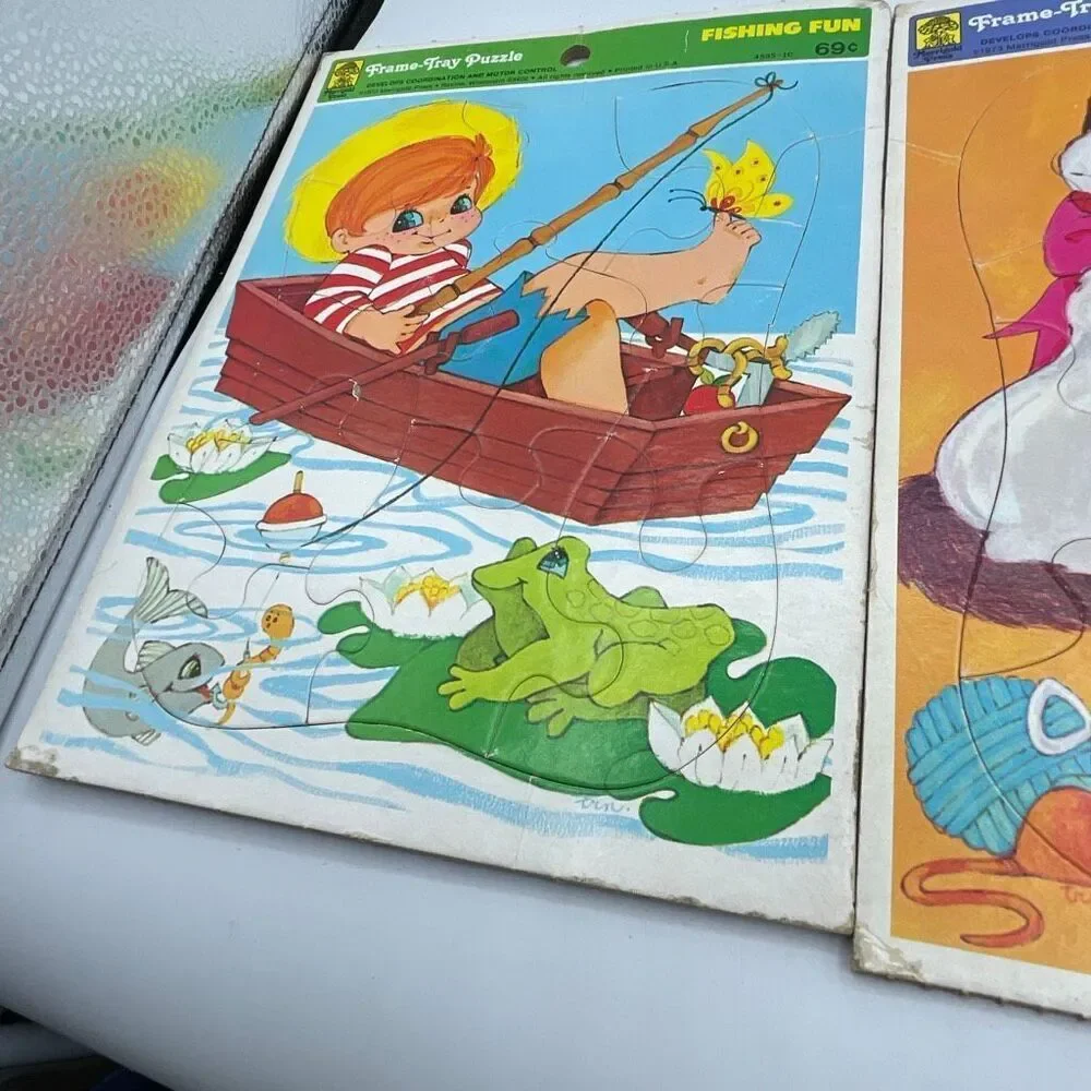 Lot of 2 Frame tray puzzles 1973 printed in USA.